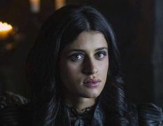 Anya Chalotra : Yennefer dans la série Netflix The Witcher, mais qui est-elle vraiment ?