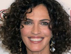 Linda Hardy : la comédienne se dévoile sur Instagram et ses fans en redemandent !